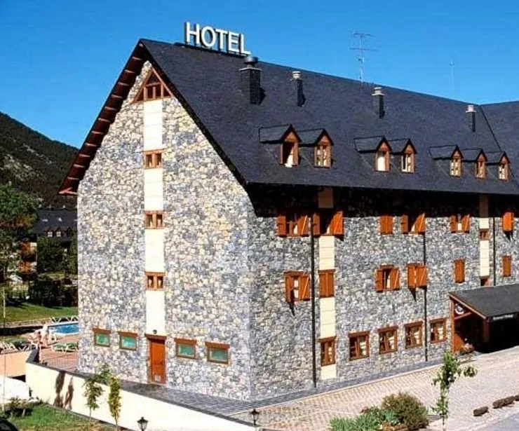 CAMPAMENTO DE VERANO EN PIRINEOS. LÉRIDA.